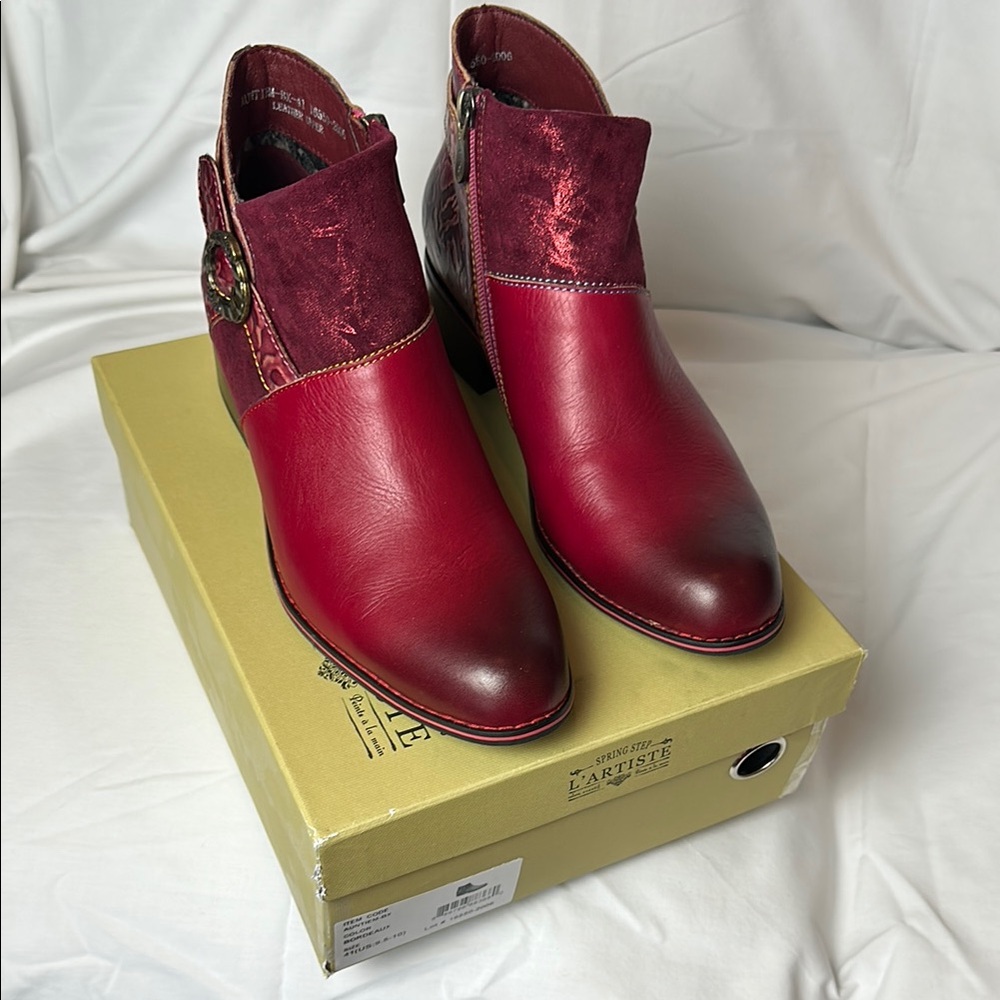 L'ATISTE Women's Red Ankle Boots Sz 41 (US 9.5-10)